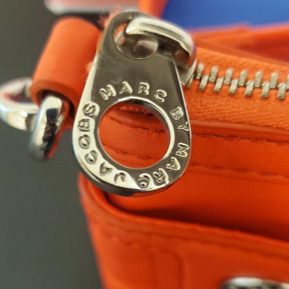 Marc Jacobs Bright Orange Crossbody Bag - Picture 3 of 11